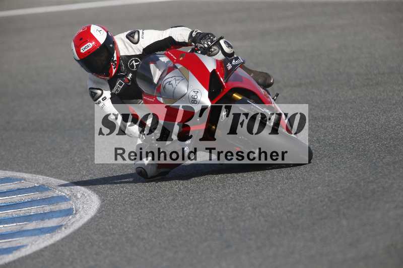 /Archiv-2024/01 26.-28.01.2024 Moto Center Thun Jerez/Gruppe schwarz-black/864